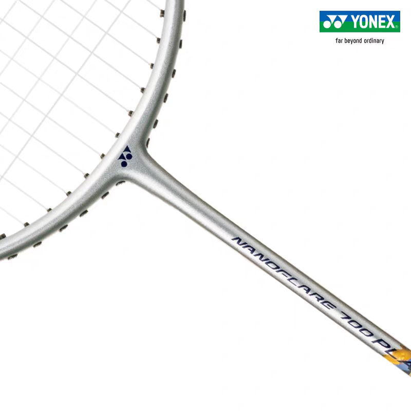 YONEX Nanoflare 700 Play Begin - đánh giá và giá Yonex Racket Carbon