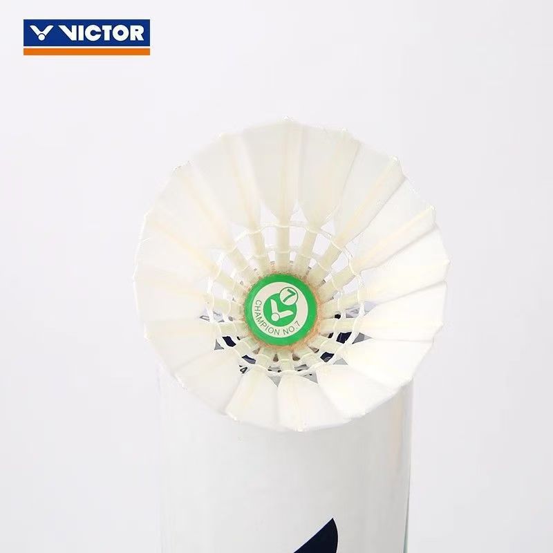 VICTOR Champion 7 Duck Feather - đánh giá và giá Victor Shuttlecock Feather