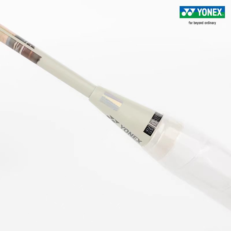 YONEX NF700 PLAY ARC7PLAY AX77 - đánh giá và giá Yonex Racket Carbon